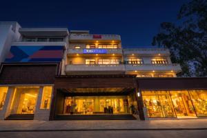 FabHotel Park View