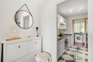 Riviera apt with pool by Costarentals - Ref 82