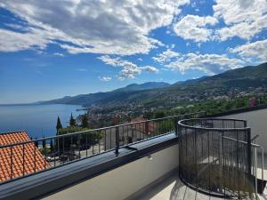 Apartment Moonhlight with private rooftop terrace
