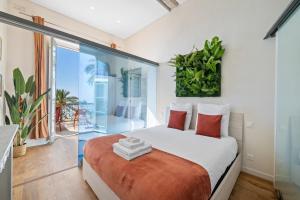 LES SABLETTES Bord de Mer Central Terrasse