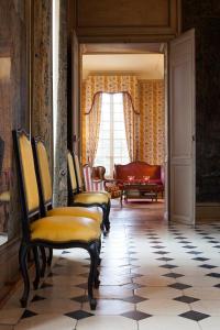 Hotels Chateau-Hotel de Bourron : photos des chambres