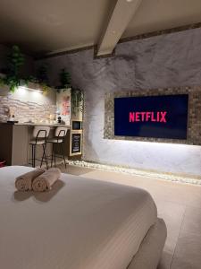 BREATH47SPA - Private Spa Suite White Jacuzzi & Sauna in Marbella