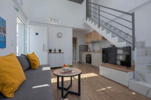 SLV Irida Apartment