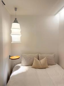 Seoul Station 7 Min Walk, Newly Renovated 2BR, 3 Beds, Sleeps 6