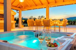 Mariseta Heritage - Holiday Home with pool and jacuzzi NEW