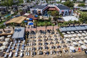 Costa Bitezhan Beach Hotel