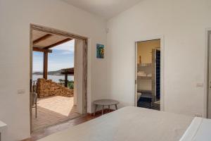Luxury Villa a Pantogia con Piscina a Sfioro