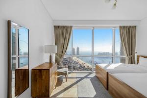 Luxury JBR 4 Bedroom Apartment with Ain Dubai & Sea Views