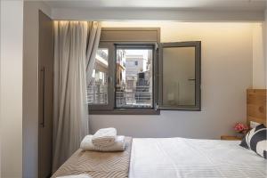 Kentro Living Heraklion 2BR Apartment