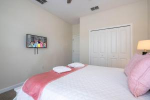 Spacious 5BR at ChampionsGate - Hot Tub