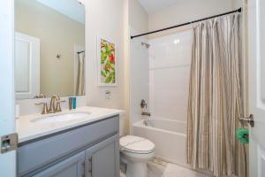Spacious 5BR at ChampionsGate - Hot Tub