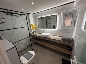 Luxury Garden Studio in Koukaki Prime Location
