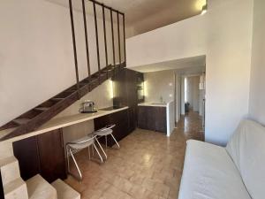 Appartement deux pièces mezzanine Port la Nouvelle PN005-035