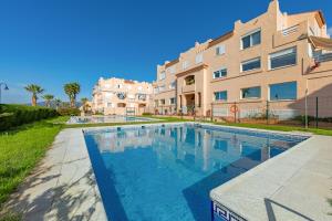 1a linea playa, balcon & piscina