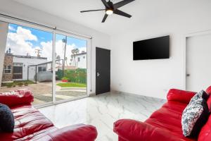 Dog-friendly home 3 rows to beach with rooftop deck, pool, & kitchen