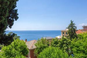 CasaViva - Bright Seaview Retreat in Camogli