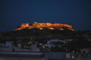 Antonis House
