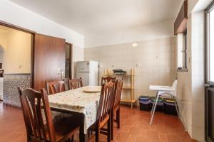 Helio Baleal Beach House