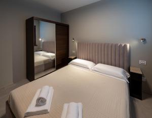 Lake Iseo Terrace & Pool Suite