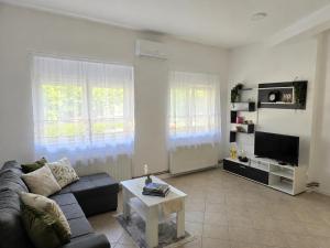 Iskra Apartment 2