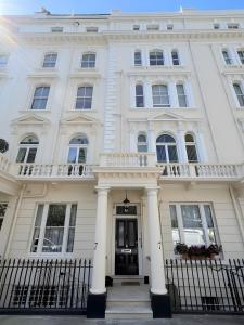 Seven Paddington