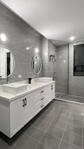 W39 Comfort Suites - Kingston - pool