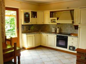 Cottage with private swimming-pool