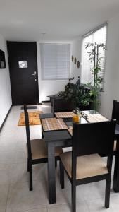 Apartamentos Amoblados y Piscina