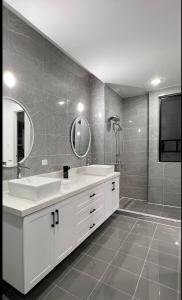 W39 Comfort Suite Near UWI - KINGSTON