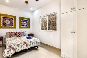 Dog-Friendly Oceanfront Villa with Rooftop Patio, Pool Access, & Kitchen