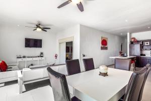 Serene Dog-Friendly Villa with Impressive Views, Outdoor Pool, Private Patio, AC