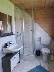 Gemütliche Dachgeschoss-Ferienwohnung nahe Brombachsee und Bahnhof