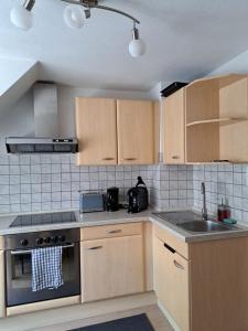 Gemütliche Dachgeschoss-Ferienwohnung nahe Brombachsee und Bahnhof