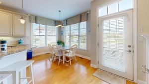 Grande at Canal Pointe 37277 Trent Ct