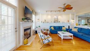 Grande at Canal Pointe 37277 Trent Ct