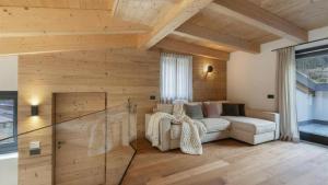 Rock Art Luxury Attic