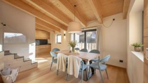 Rock Art Luxury Attic
