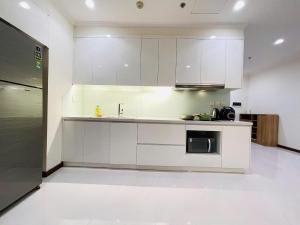 Signature Landmark Sky Apartment