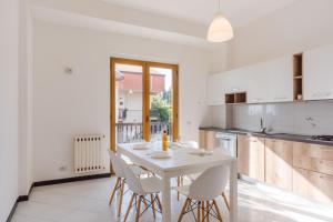 Olive Villa with Garden by Wonderful Italy