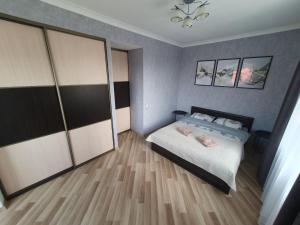 Apartment on Shashkevicha 16