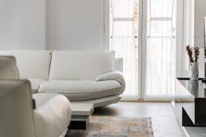 Central Gjuhadol 2BR Apartment with Free Parking