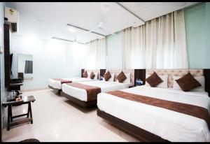 Mangal Hotel & Resorts Pool