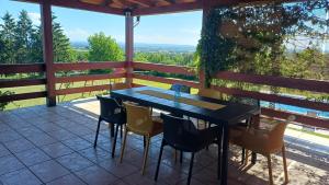 Holiday Home Tilia - pool & view