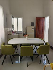 Cozy Whole house for rent Casa Esmeralda, Sto Tomas