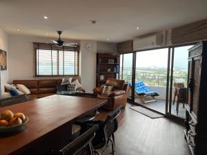 PALM PAVILION HUA HIN, APPARTEMENT 2 CHAMBRES avec TERRASSES SUR LA MER