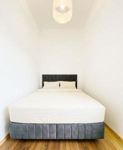 Private Rooms in Comfortable 4-Bedroom Apartment