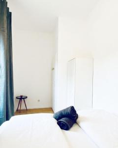 Private Rooms in Comfortable 4-Bedroom Apartment