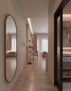 SG Vibes Suites - Ben Thanh Market, BuiVien Street and HCMC Central Spot