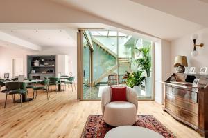 Palazzo Poste Suites