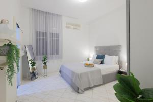 Elegant 3BR Apartment by the White Tower